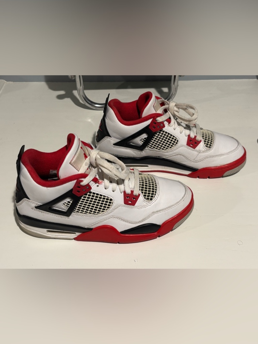Nike Air Jordan 4 Retro Fire Red Size 7Y White Red Black (408452-160)